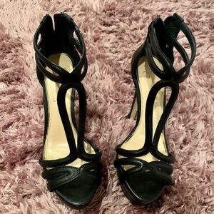 Black Jessica Simpson Tstrap heels